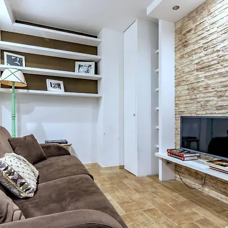 Lovely Ground Floor Colosseo Wi-fi Ac * רומא