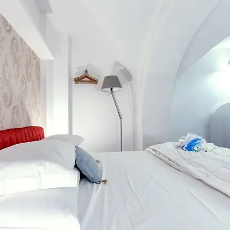 Apartment Lovely Ground Floor Colosseo Wi-fi Ac